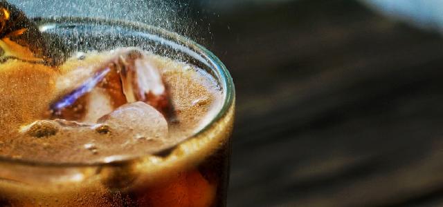 bebidas gaseosas perjudicial para los dientes